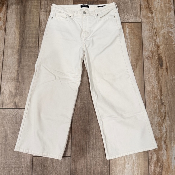 Banana Republic | White Wide-Leg Cropped High Rise Jeans - Picture 2 of 11
